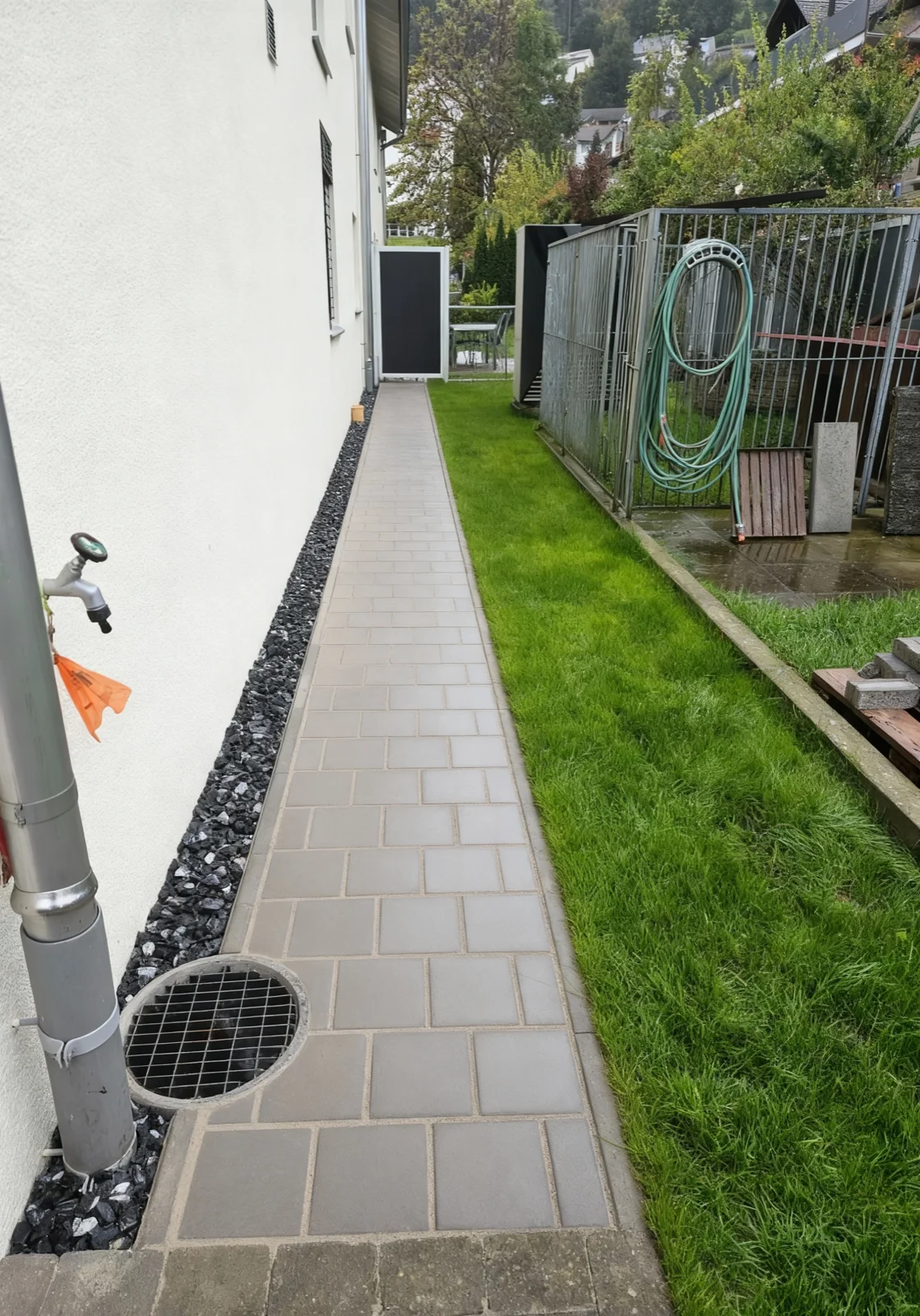 Fassade trocken gelegt - 1